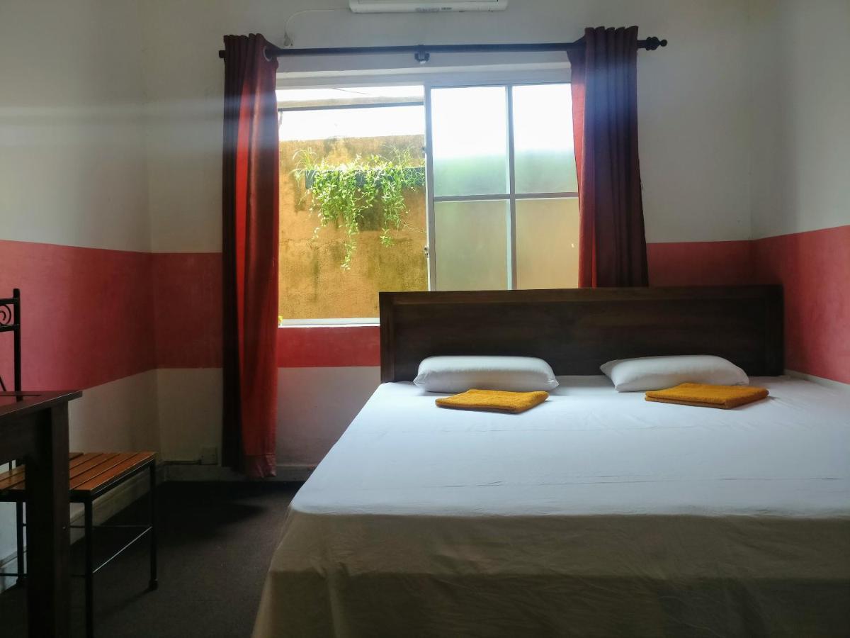 Villa Two Residence Dehiwala-Mount Lavinia Dış mekan fotoğraf